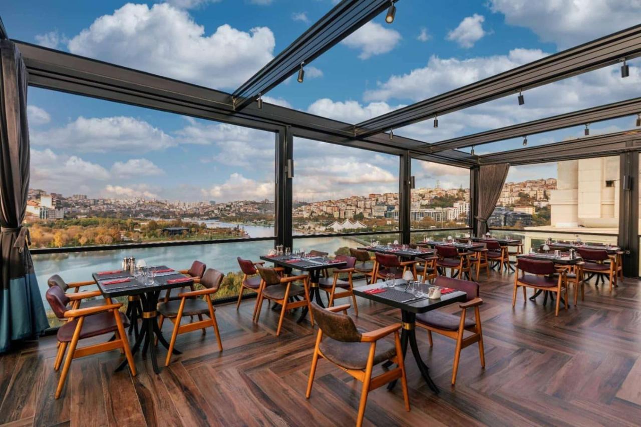 Ramada By Wyndham Istanbul Golden Horn Hotel Exterior foto