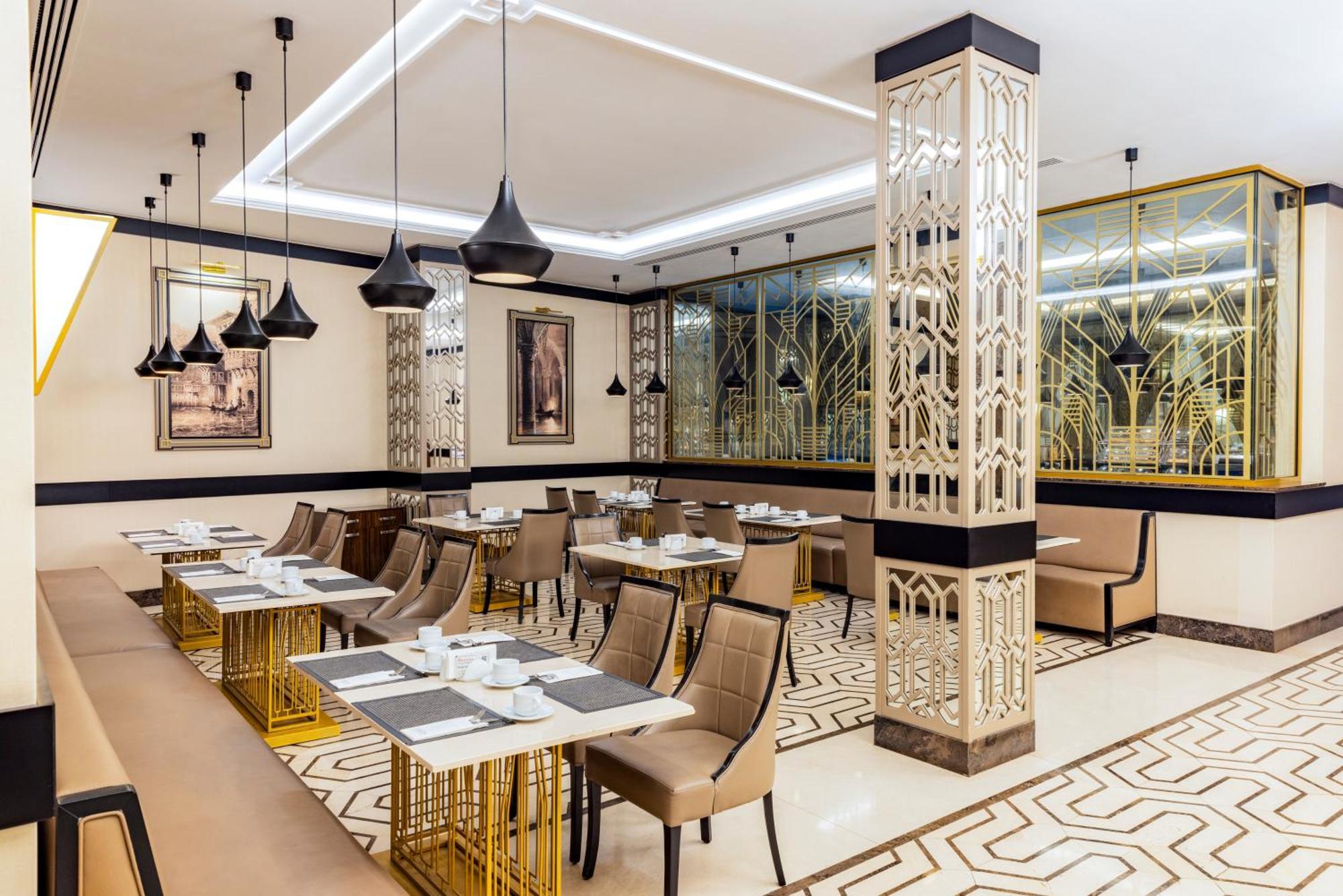 Ramada By Wyndham Istanbul Golden Horn Hotel Exterior foto